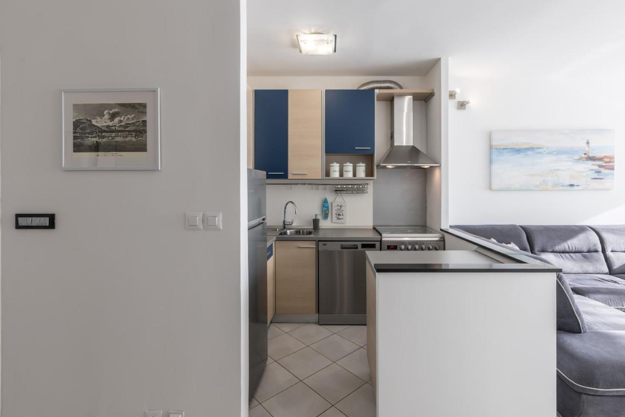 Sundowners Apartment, 52Qm, Double & Single Bed, 10 Min From Old Town Of Split Kültér fotó